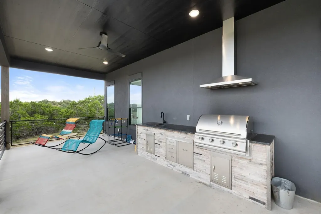 11 Sacramento Kendalia TX 78027