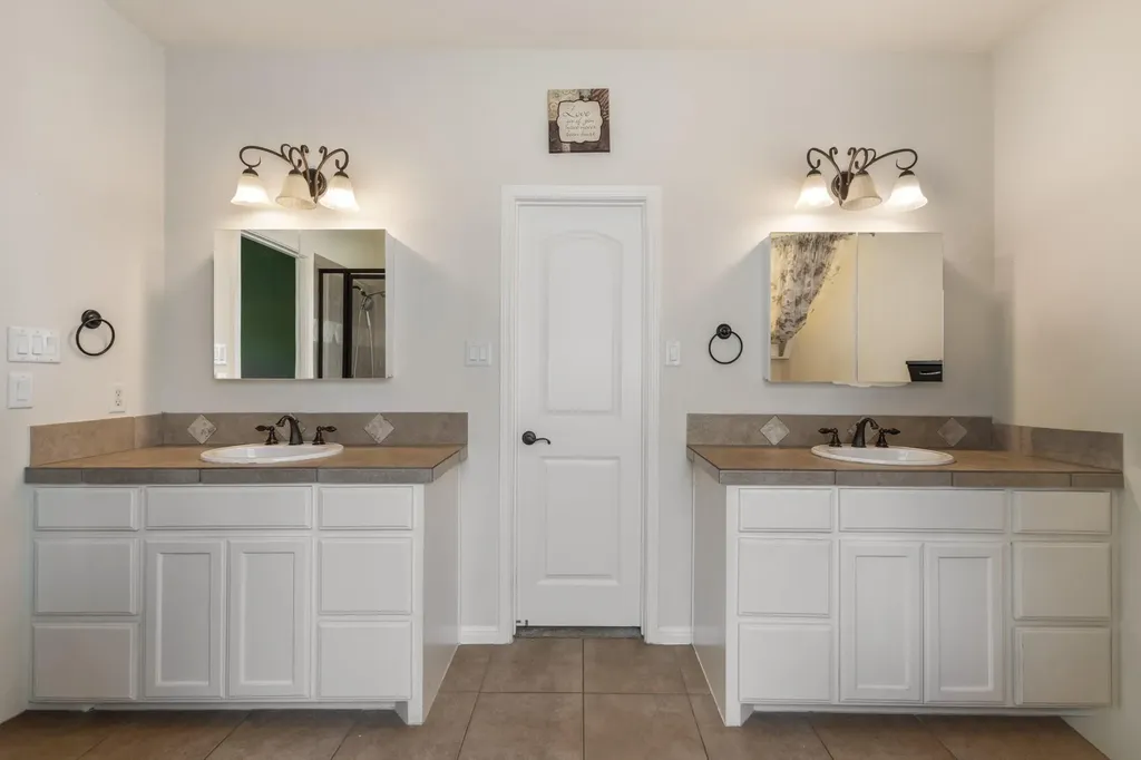 14900 Longbranch Drive NW Austin TX 78734