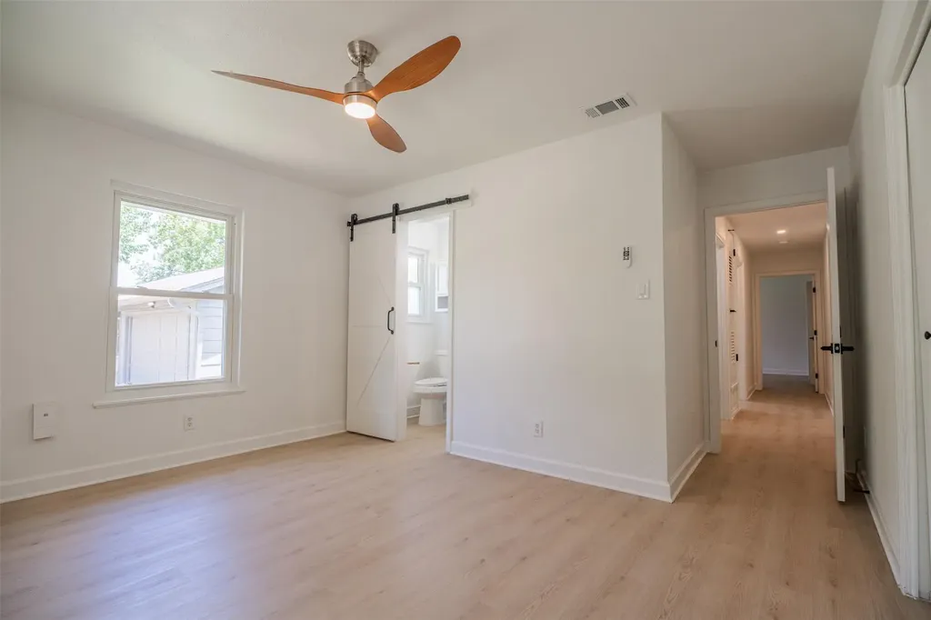 1613 Glencrest Drive Austin TX 78723