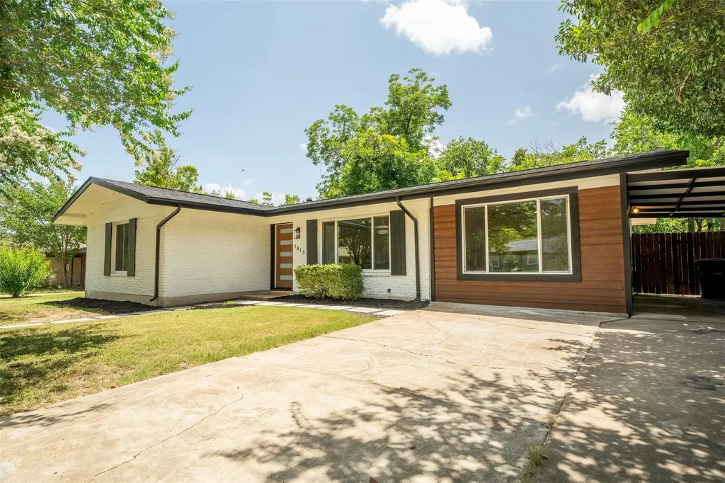 1613 Glencrest Drive Austin TX 78723