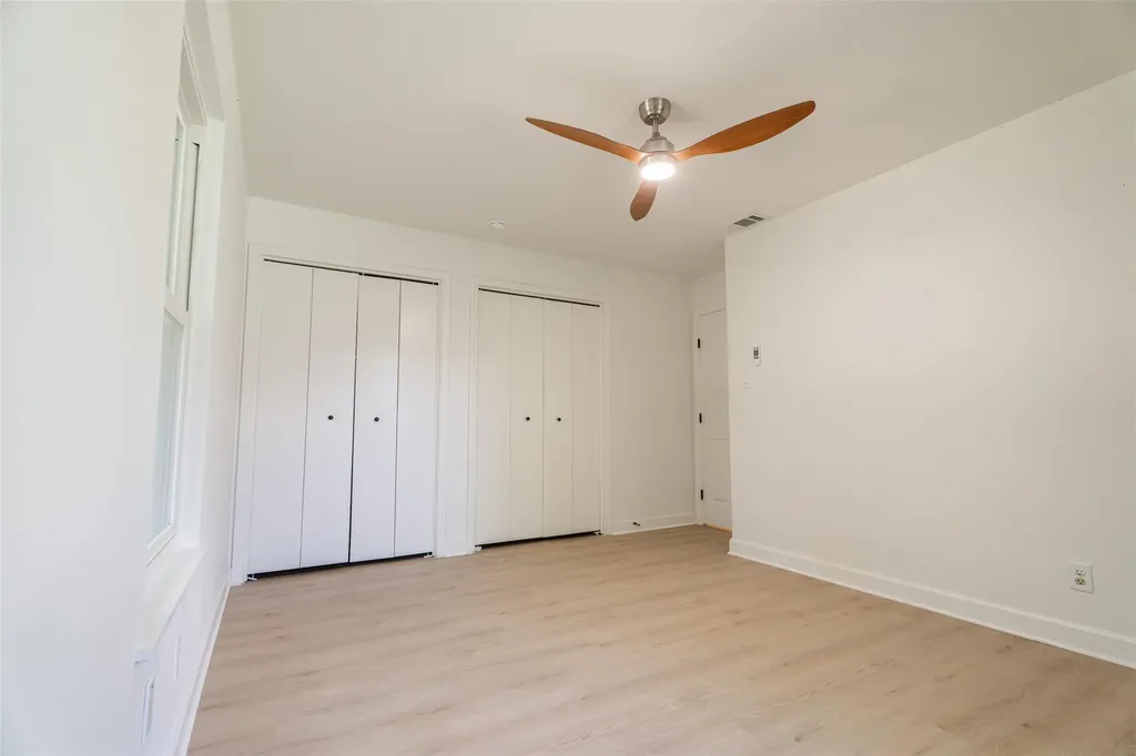 1613 Glencrest Drive Austin TX 78723