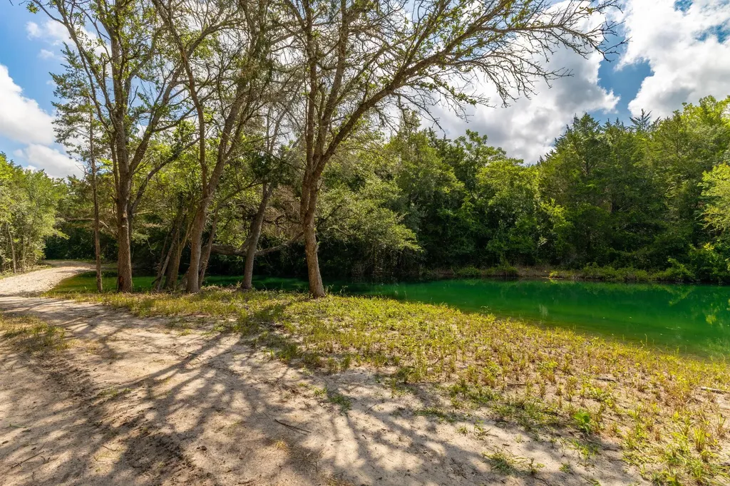 2088 (Tract #3) Baca Loop Flatonia TX 78941