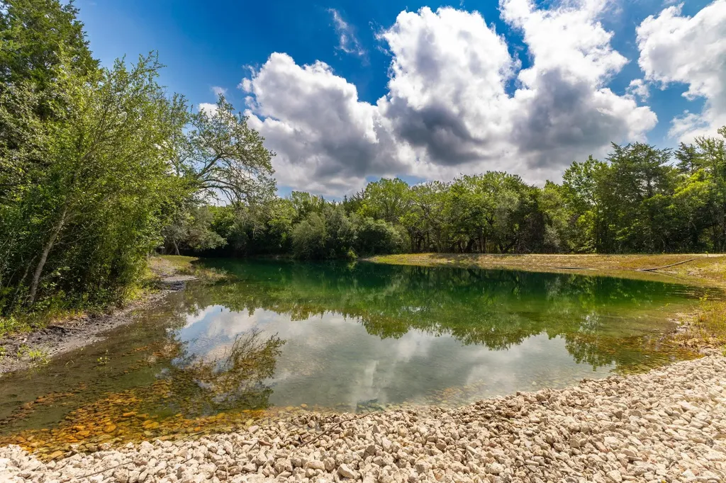 2088 (Tract #3) Baca Loop Flatonia TX 78941