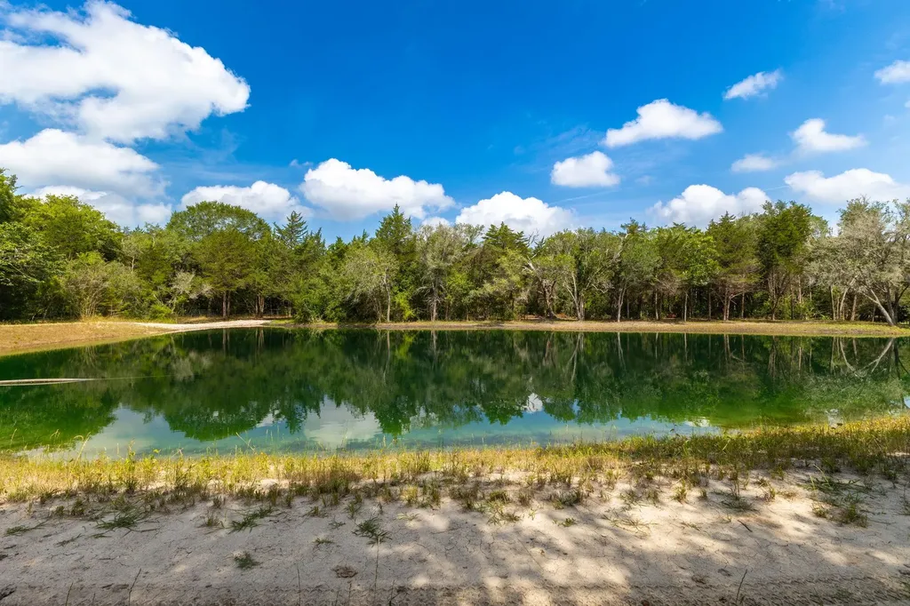 2088 (Tract #3) Baca Loop Flatonia TX 78941