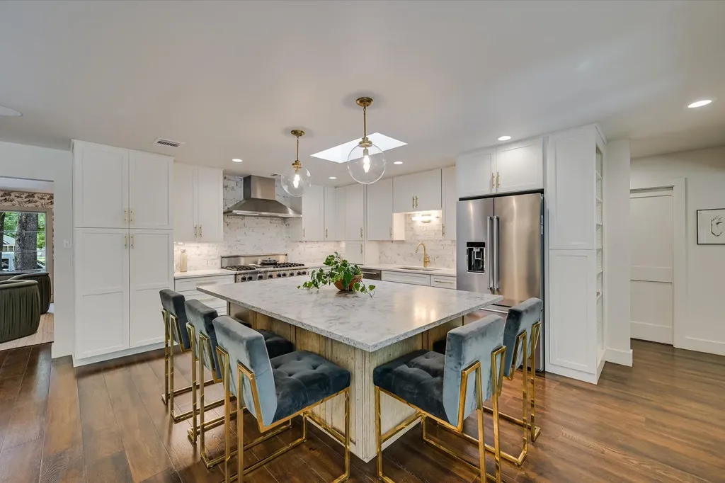 4104 Tablerock Drive Austin TX 78731