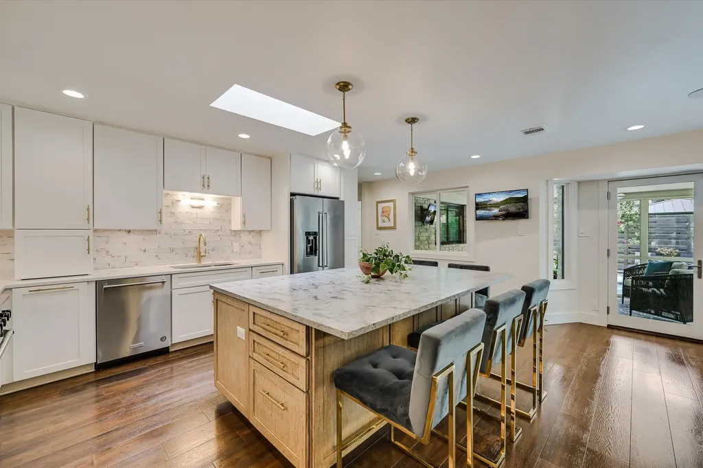 4104 Tablerock Drive Austin TX 78731