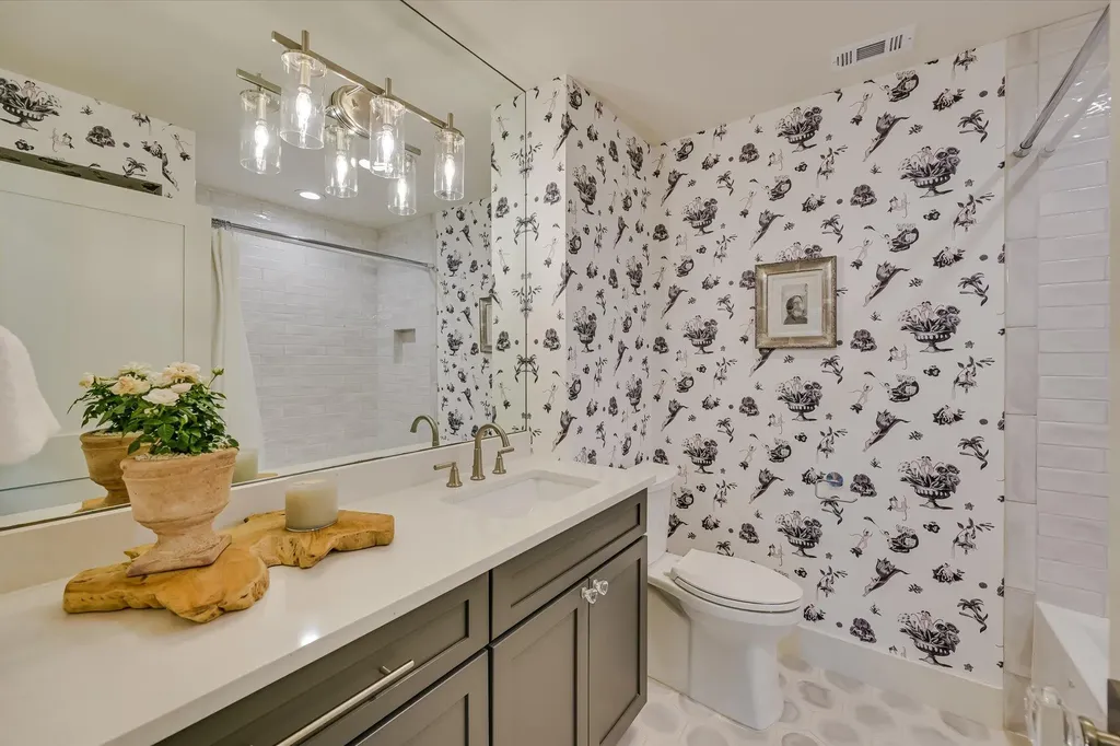 4104 Tablerock Drive Austin TX 78731