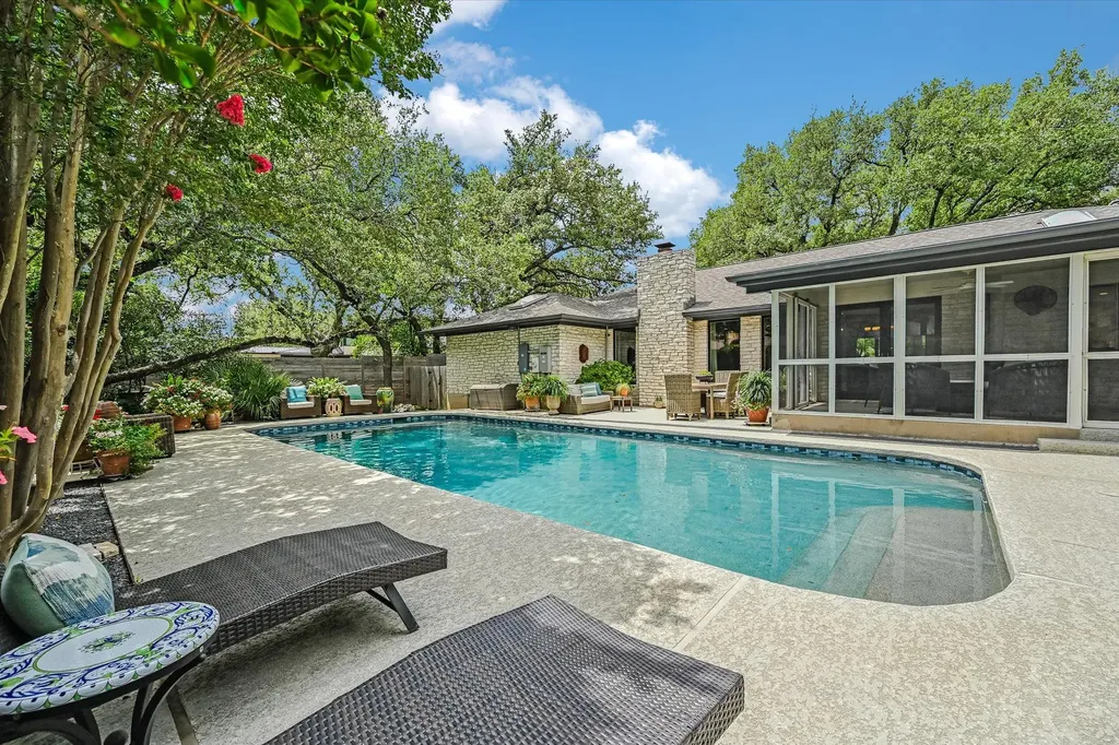 4104 Tablerock Drive Austin TX 78731