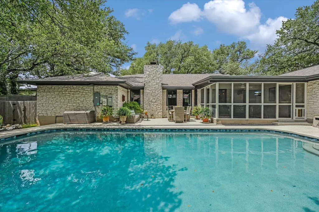 4104 Tablerock Drive Austin TX 78731