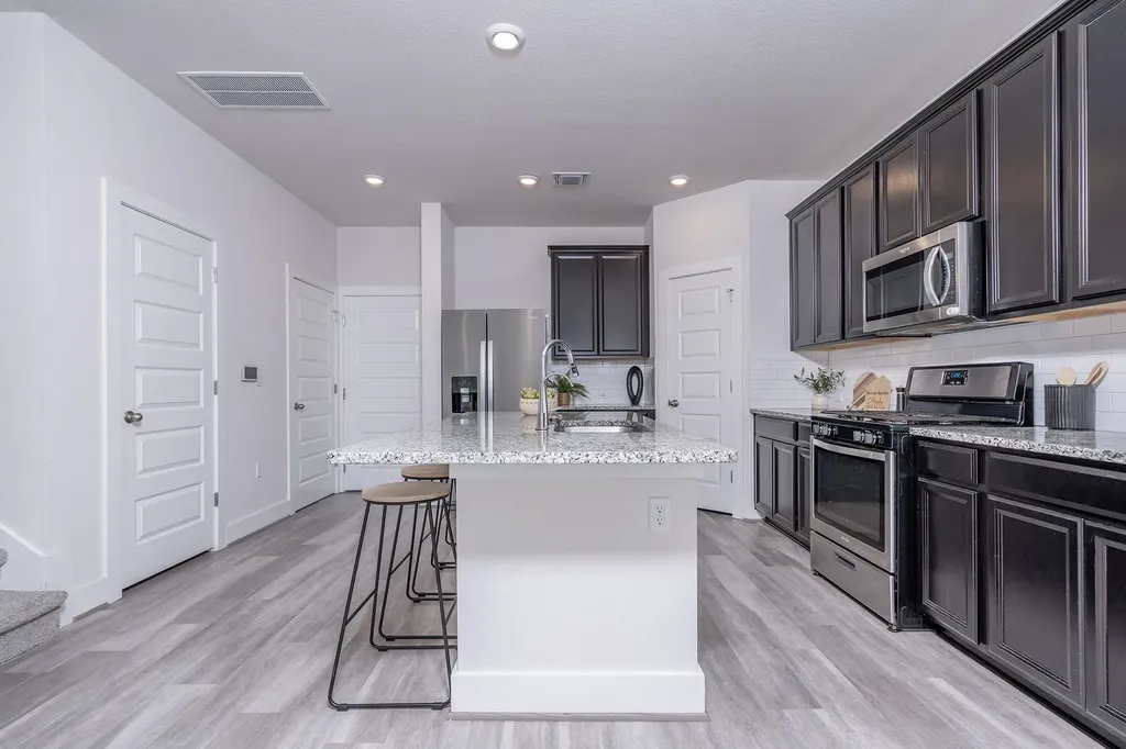 7407 Grand Linden Way Austin TX 78744