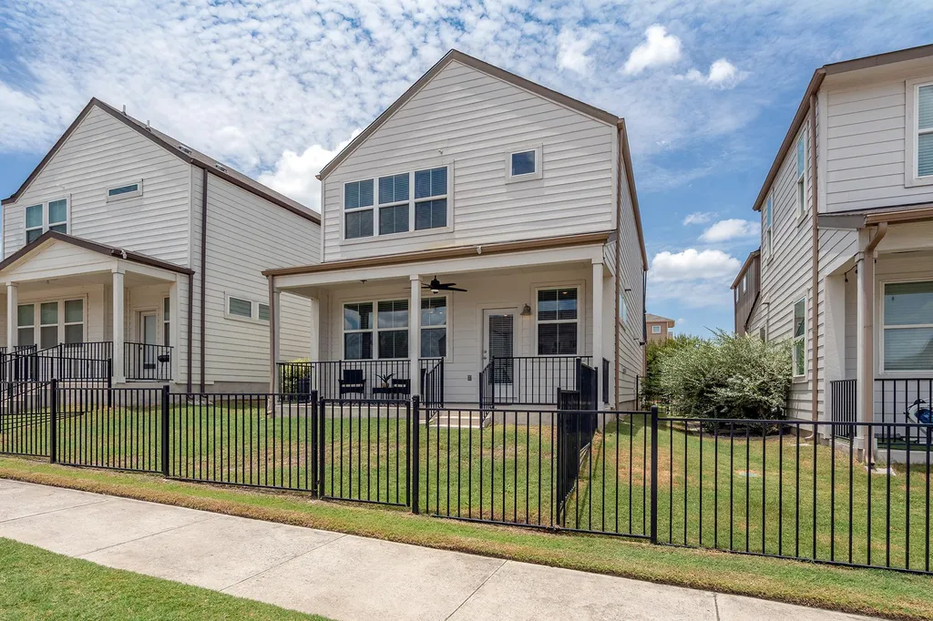 7407 Grand Linden Way Austin TX 78744