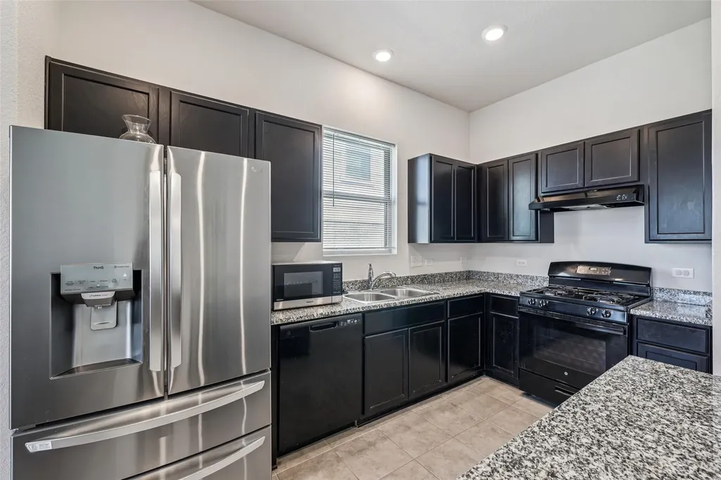 12704 Bloomington Drive Austin TX 78748