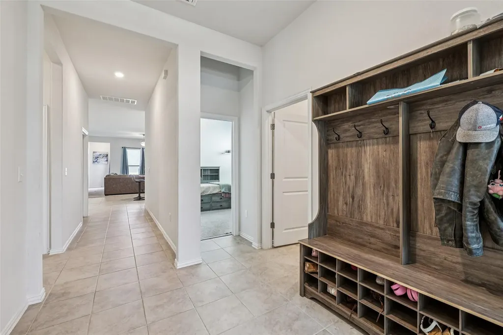 12704 Bloomington Drive Austin TX 78748