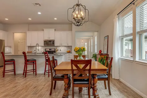 1009 Goldilocks Lane Manchaca TX 78652