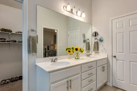 1009 Goldilocks Lane Manchaca TX 78652