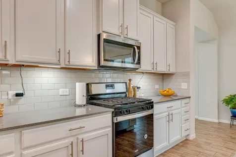 1009 Goldilocks Lane Manchaca TX 78652