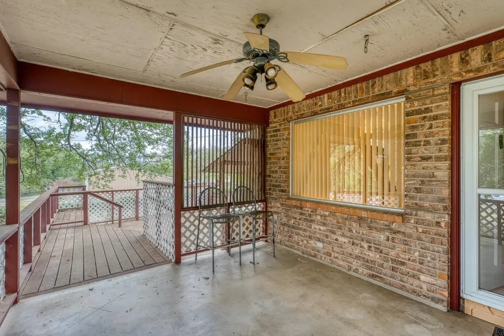 4317 River Oaks Drive Kingsland TX 78639