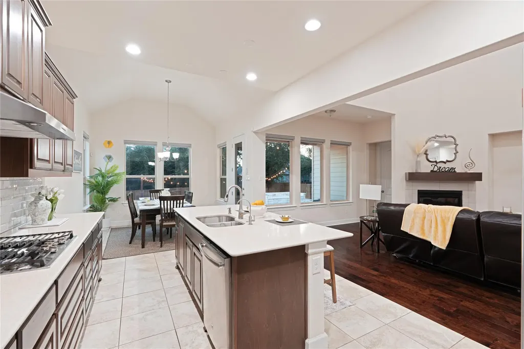 228 Lockhart Loop Georgetown TX 78628