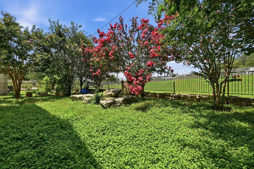 592 Fm 967 Buda TX 78610