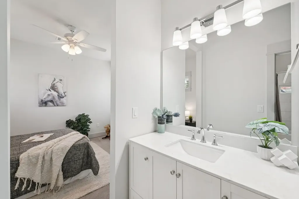 3711 Cedar Street Austin TX 78705