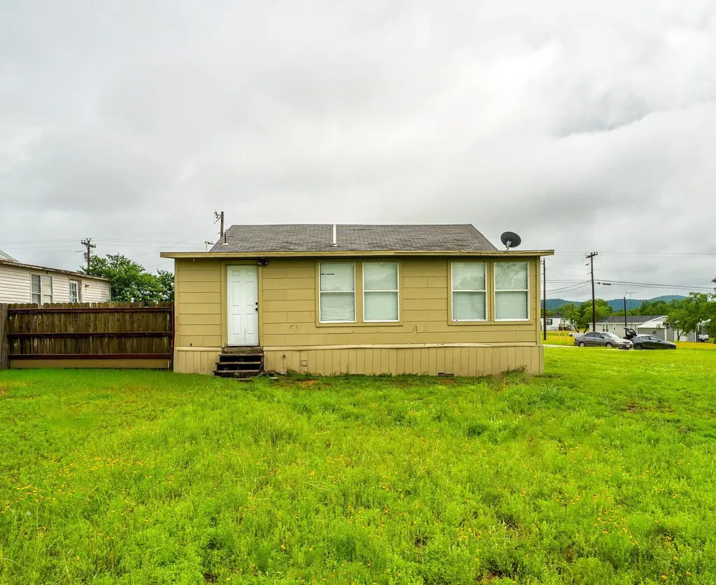 3851 Hermosa Drive Kingsland TX 78639