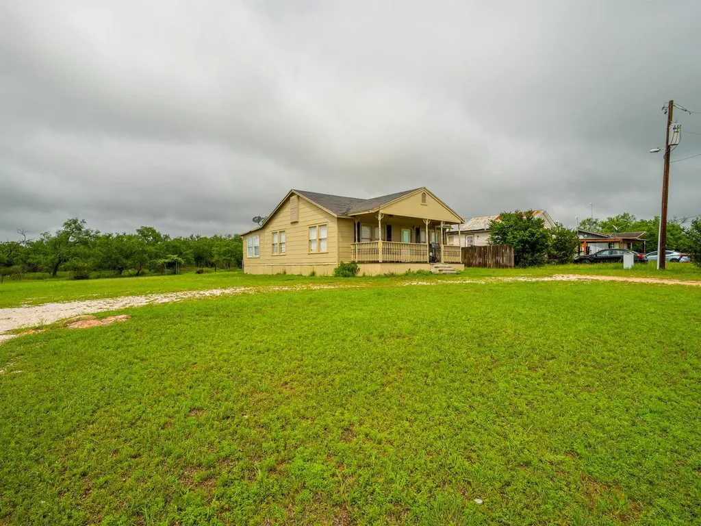 3851 Hermosa Drive Kingsland TX 78639