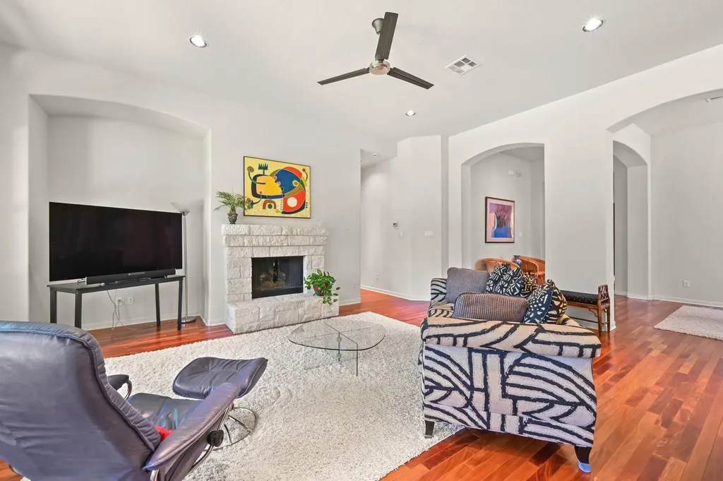 7301 Seneca Falls Loop Austin TX 78739