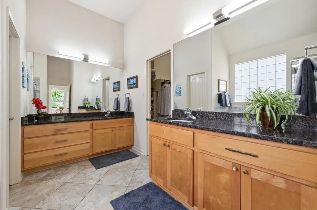 7301 Seneca Falls Loop Austin TX 78739