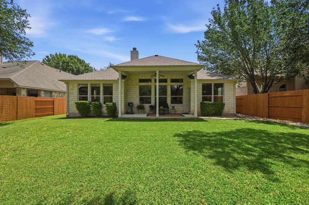 7301 Seneca Falls Loop Austin TX 78739
