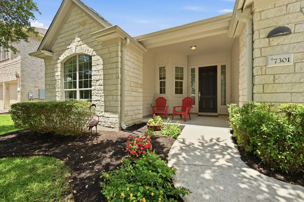 7301 Seneca Falls Loop Austin TX 78739