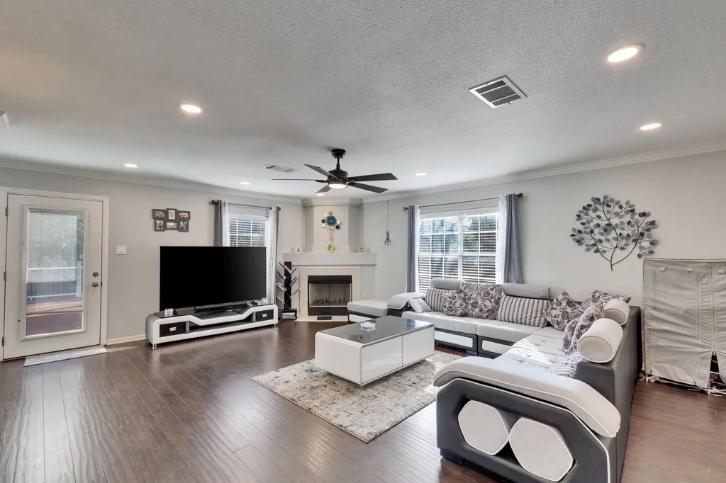 15400 Montoya Cove Austin TX 78717