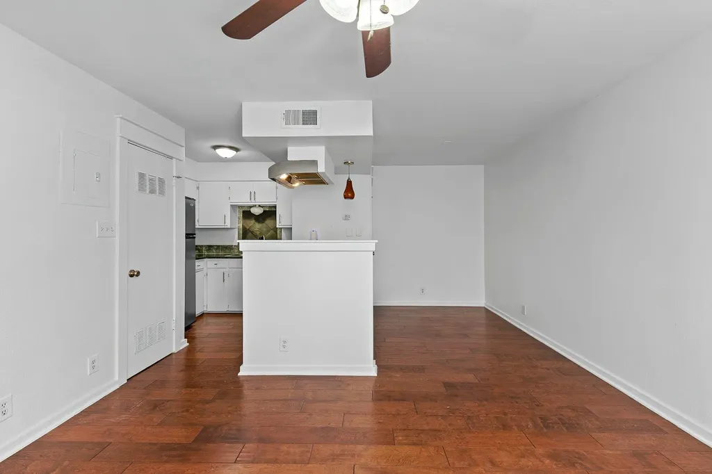 1405 Hartford Road Austin TX 78703