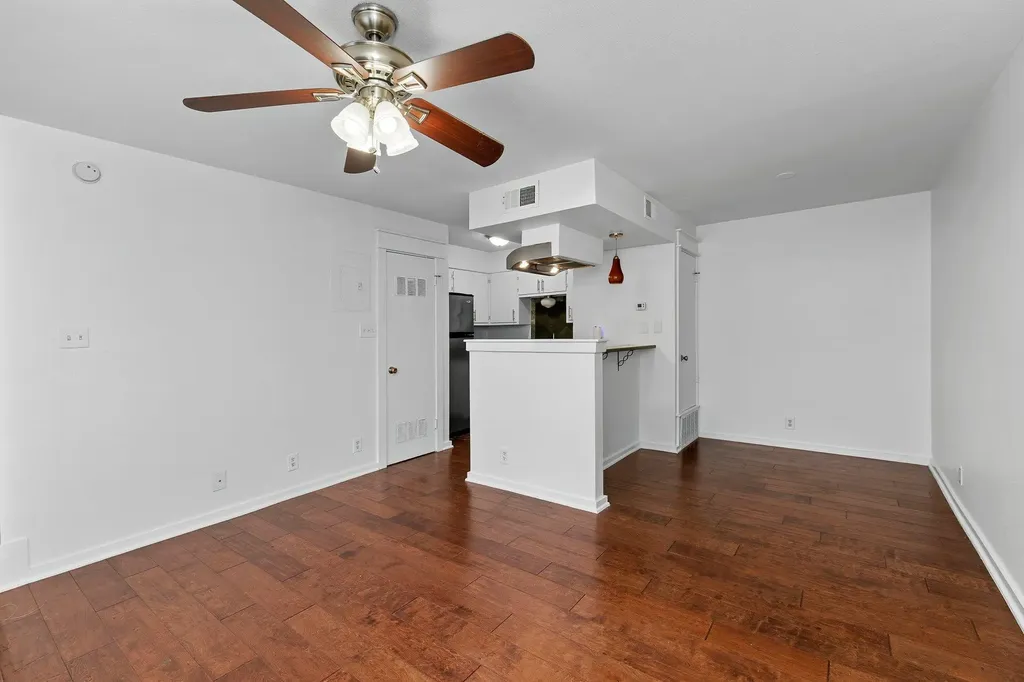 1405 Hartford Road Austin TX 78703