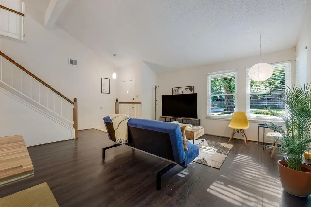 8012 Petaca Cove Austin TX 78729