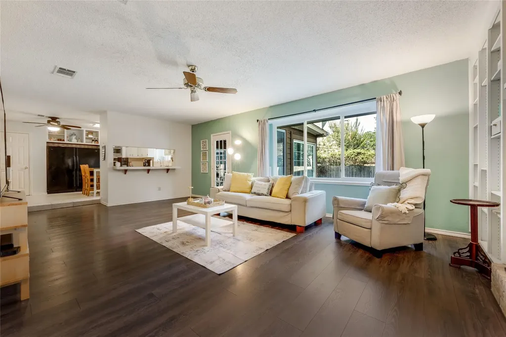 8012 Petaca Cove Austin TX 78729