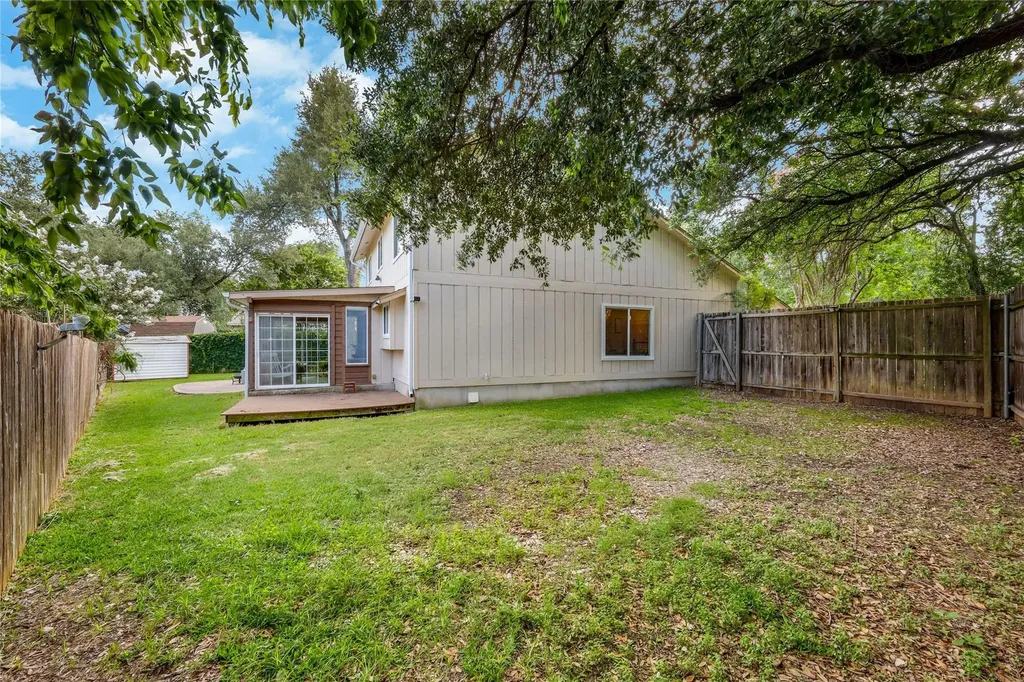 8012 Petaca Cove Austin TX 78729