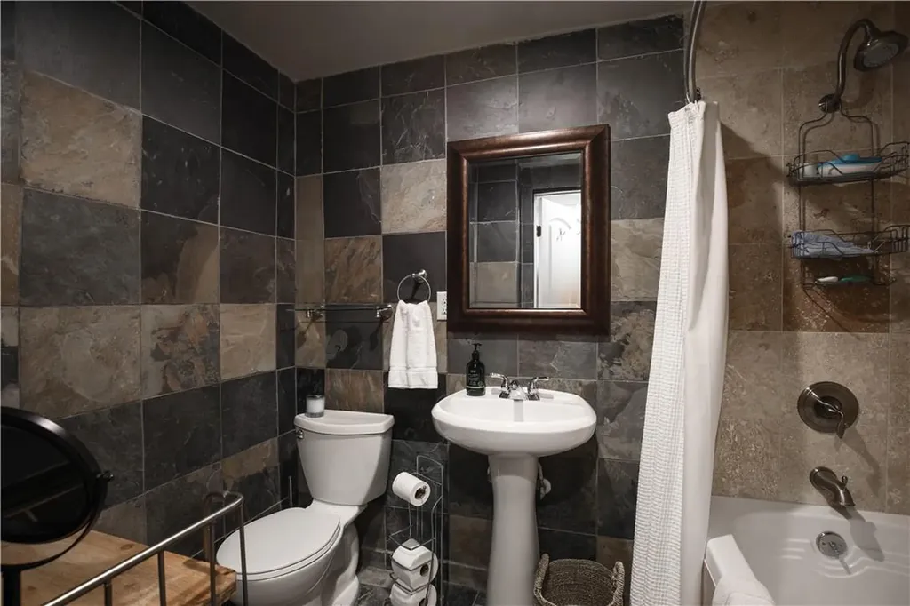3358 Drapers Cove Lago Vista TX 78645