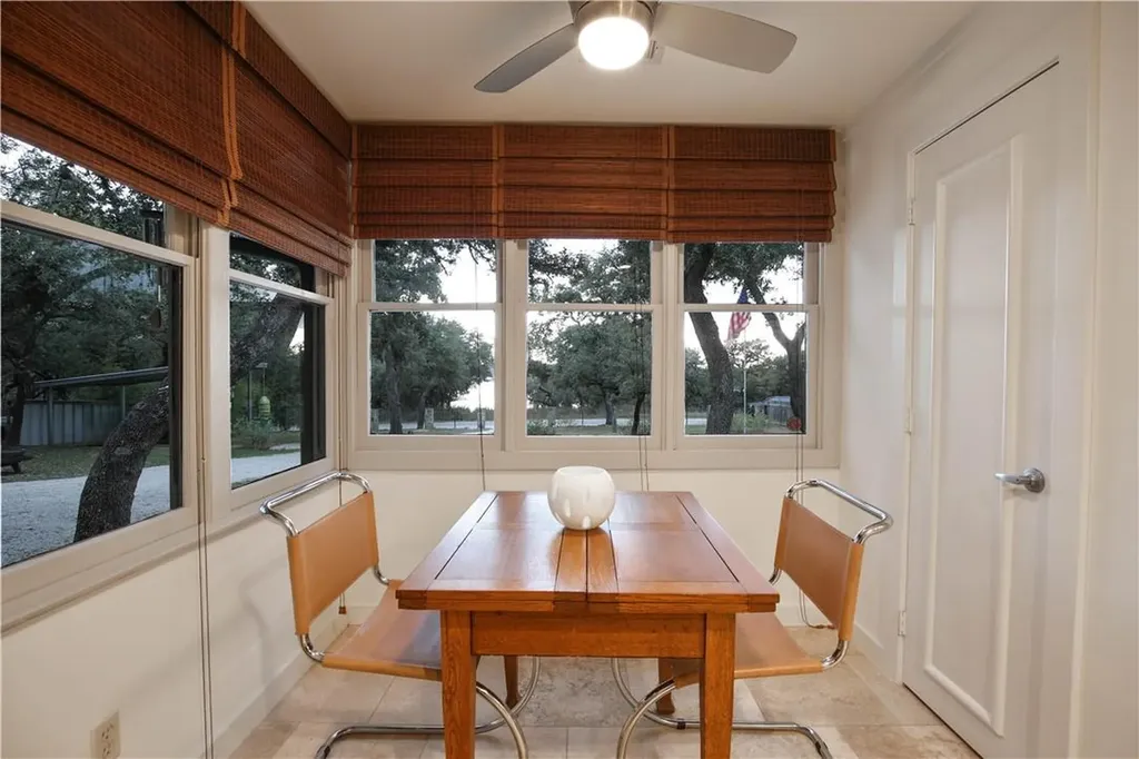 3358 Drapers Cove Lago Vista TX 78645