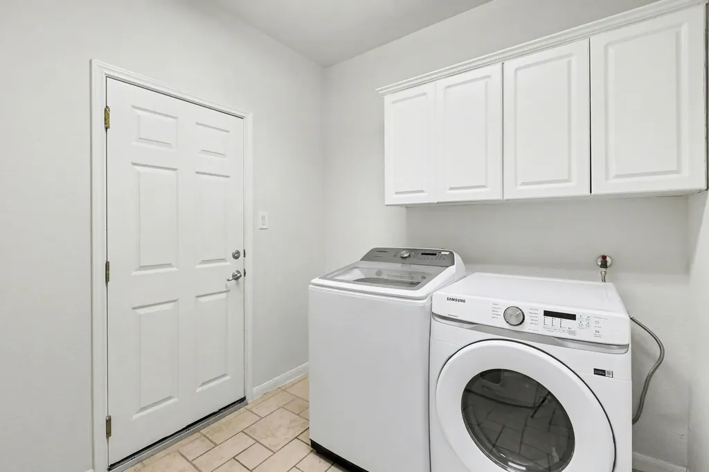 12504 Gun Metal Drive Austin TX 78739