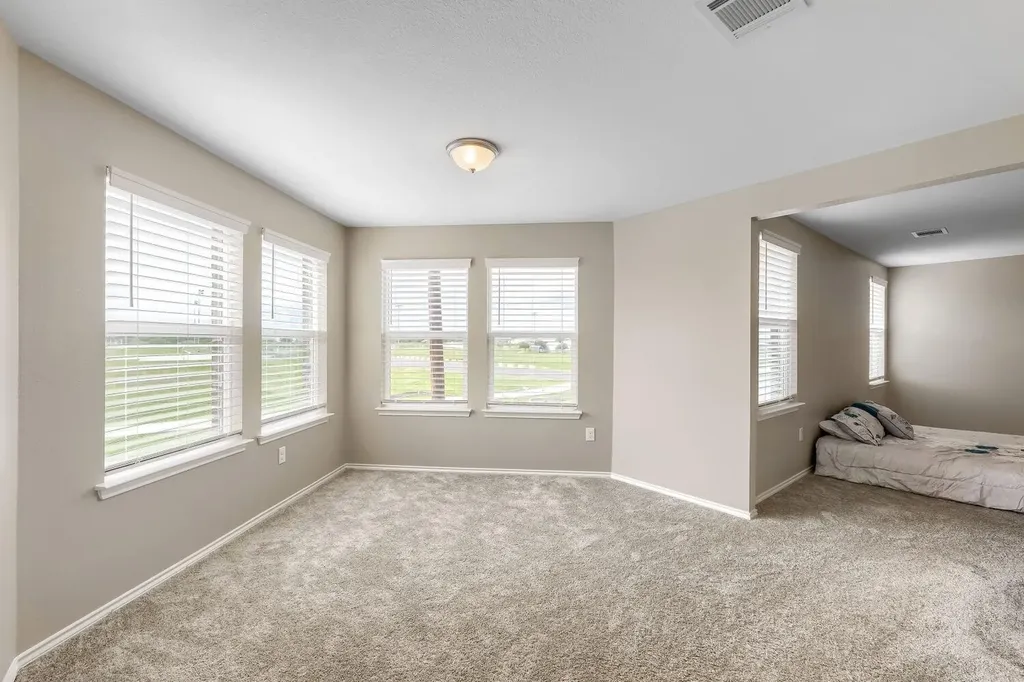 1513 Foxglove Drive Lockhart TX 78644