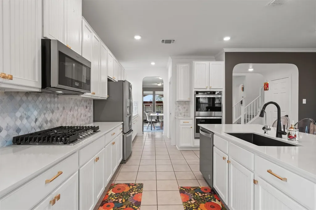 1201 Euless Lane Leander TX 78641