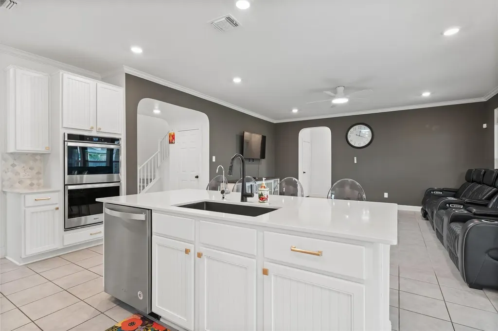 1201 Euless Lane Leander TX 78641
