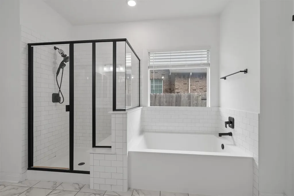 1201 Euless Lane Leander TX 78641