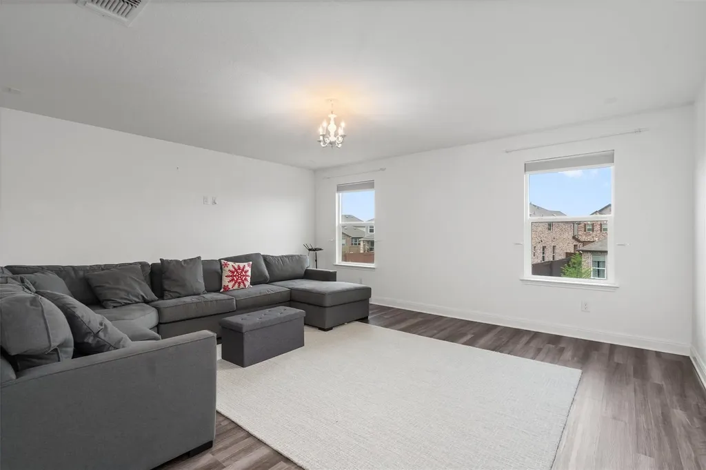 1201 Euless Lane Leander TX 78641