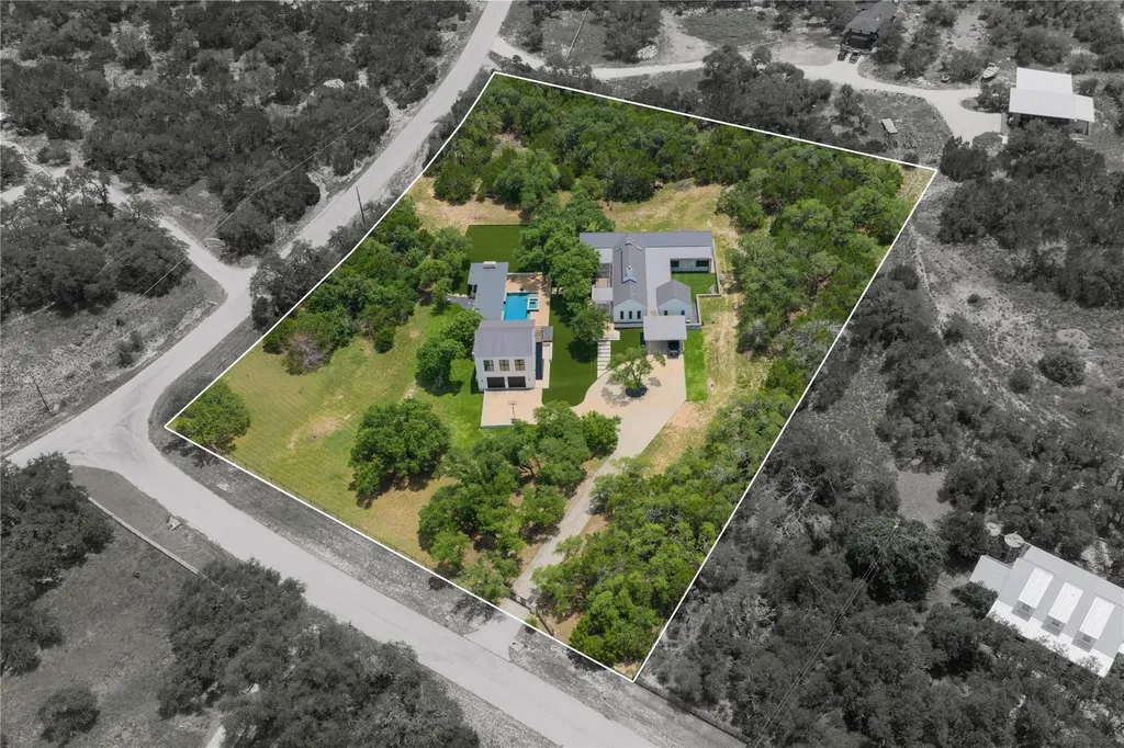 103 Victorian Oaks Lane Dripping Springs TX 78620