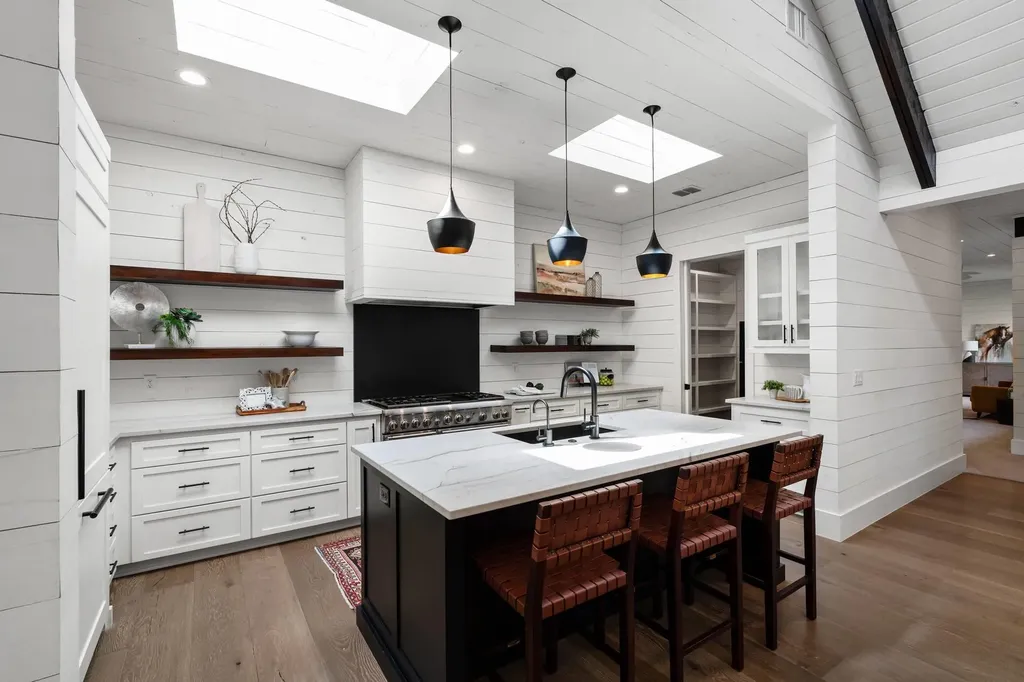 103 Victorian Oaks Lane Dripping Springs TX 78620