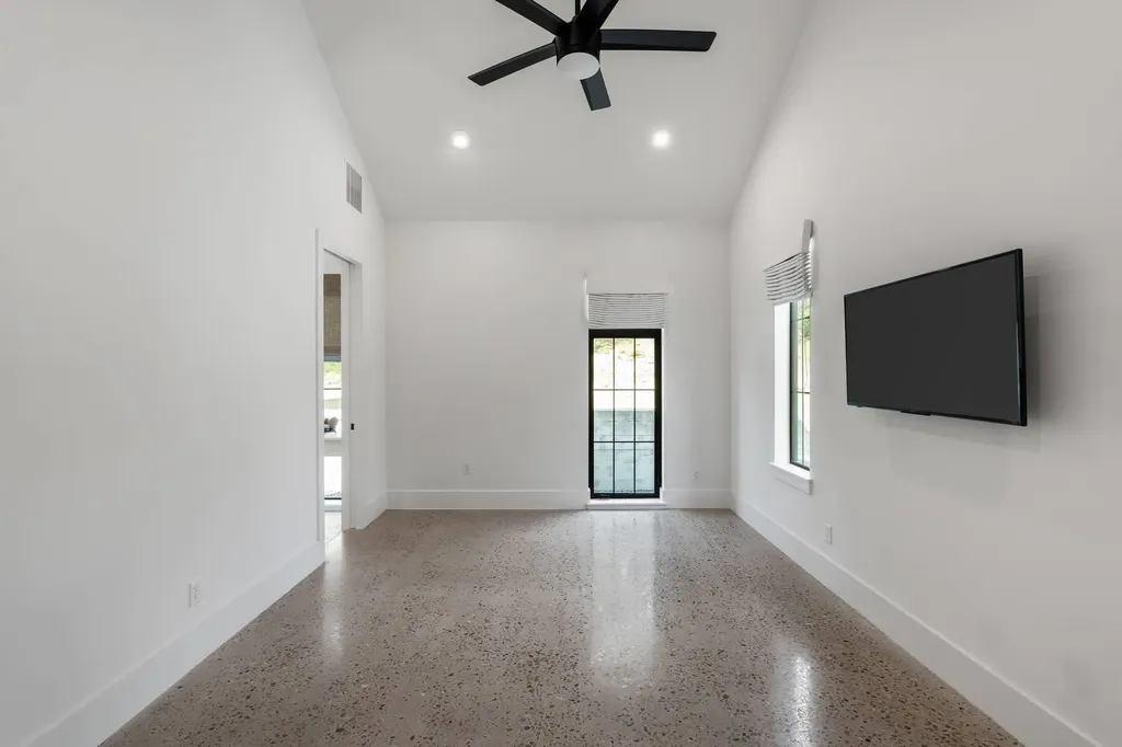 103 Victorian Oaks Lane Dripping Springs TX 78620