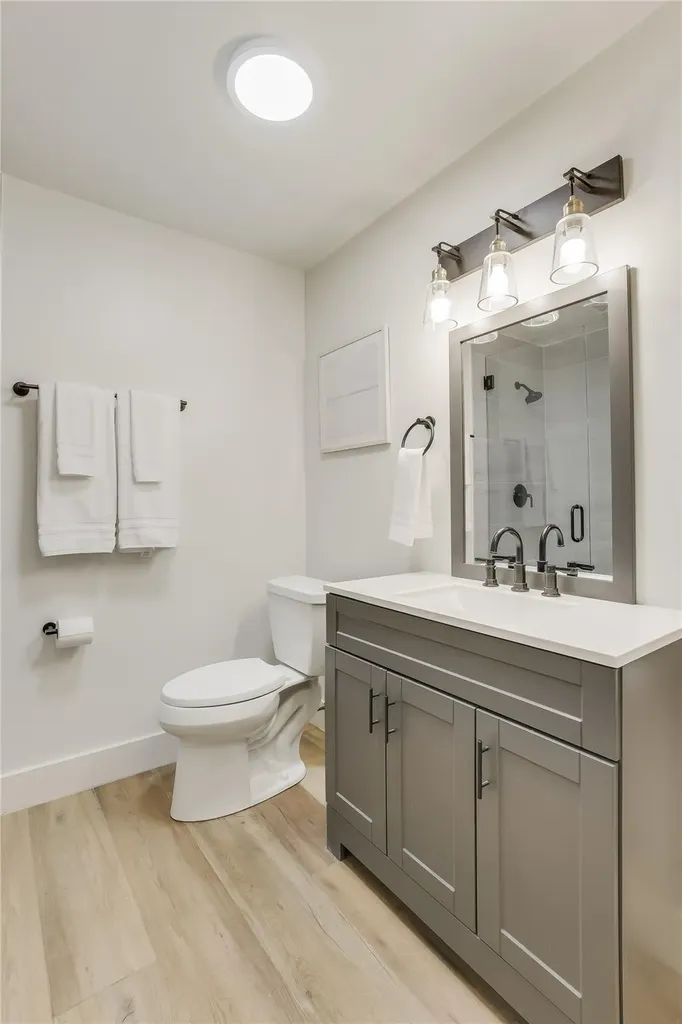 6201 Valleyview Street Lago Vista TX 78645