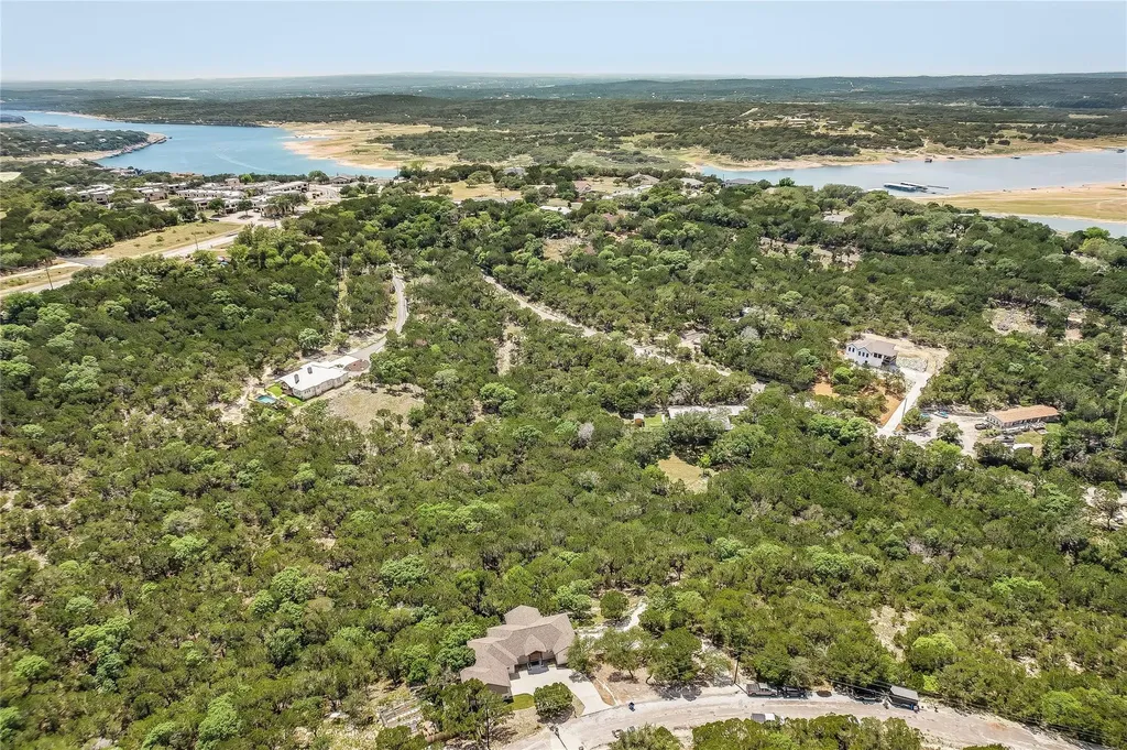 6201 Valleyview Street Lago Vista TX 78645