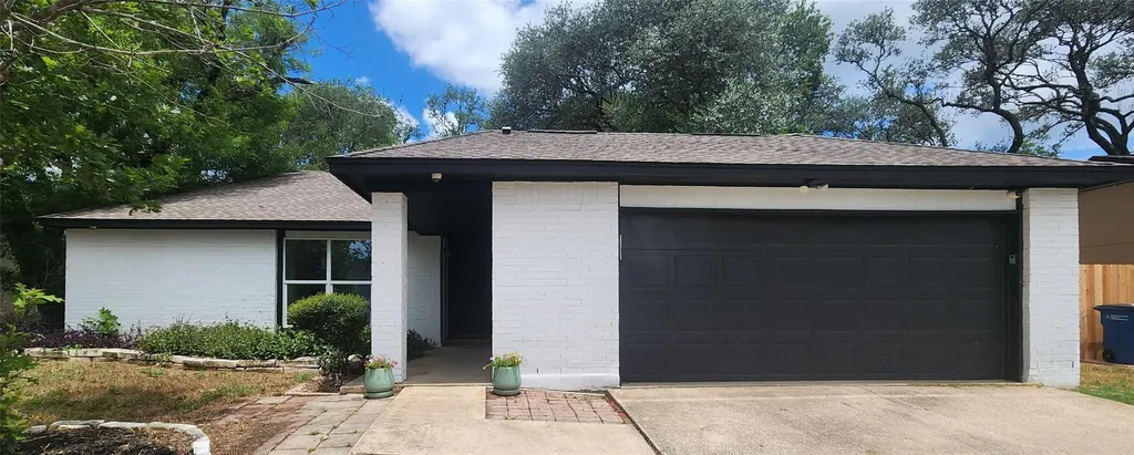 2110 Malvern Hill Drive Austin TX 78745
